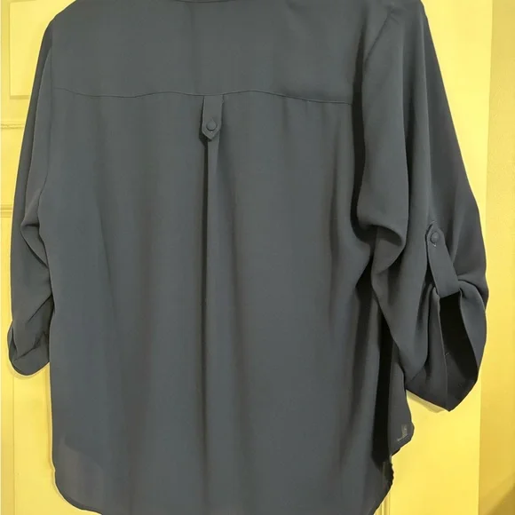 Navy Blue Torrid Semi-Sheer Roll-Tab Sleeve Blouse, Size 0. - Picture 4 of 6
